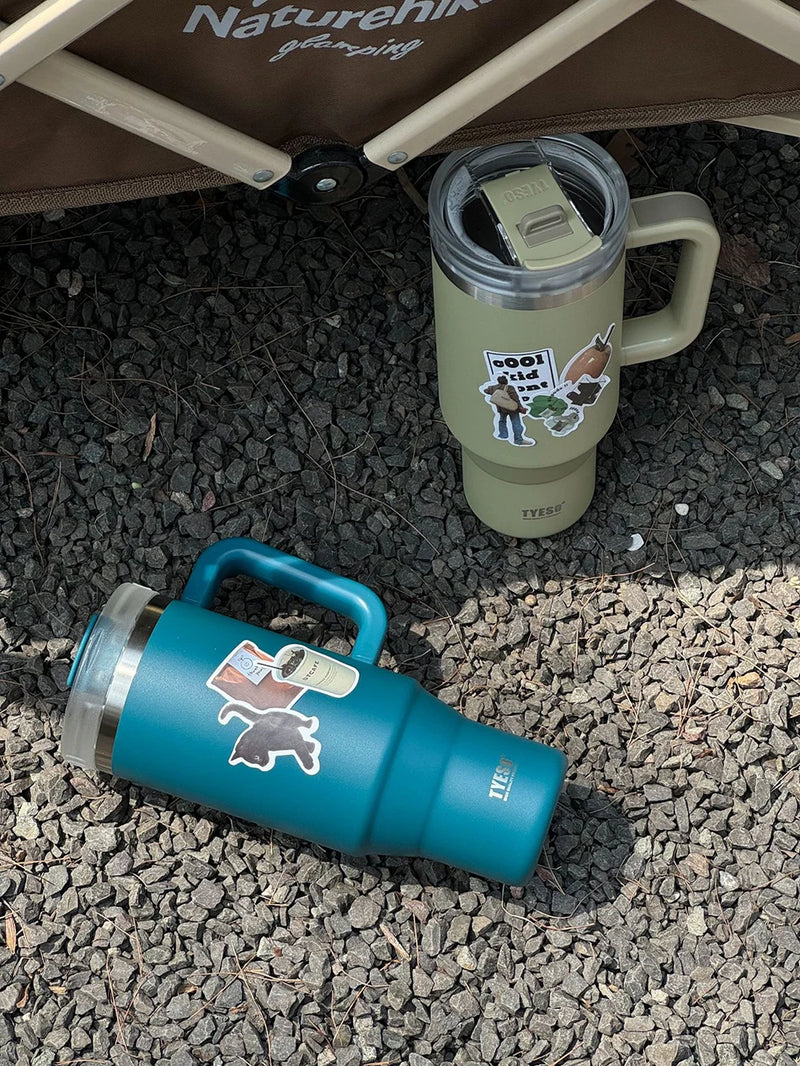 900ml/1200ml Garrafa Tumbler tyeso Caneca de Carro de Aço Sem Teto Com Alça Canudo Térmico Iced Copo de Viagem Isolado a Vácuo Copo de Café Quente.