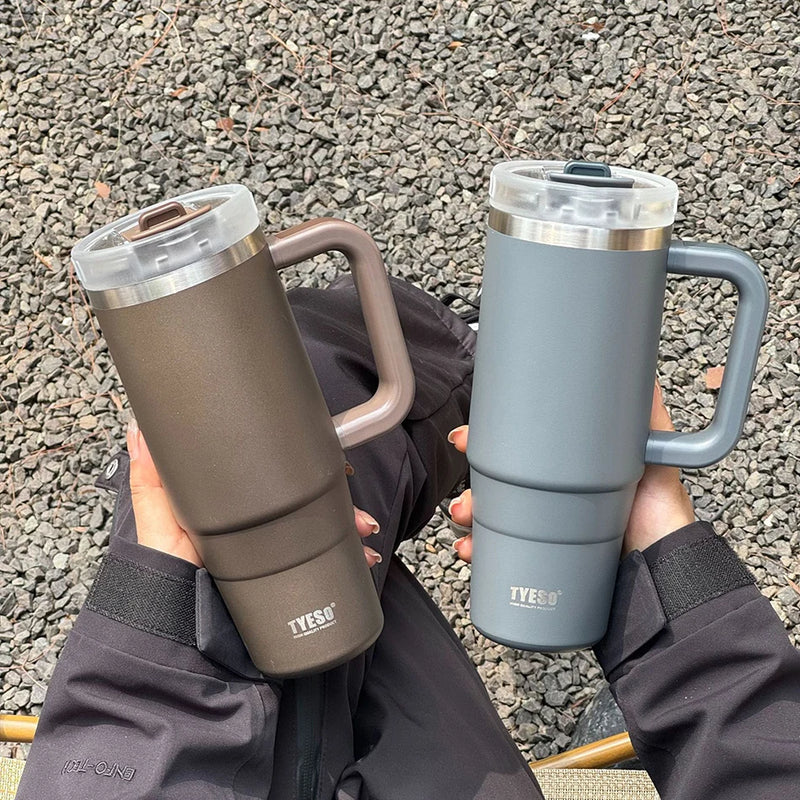 900ml/1200ml Garrafa Tumbler tyeso Caneca de Carro de Aço Sem Teto Com Alça Canudo Térmico Iced Copo de Viagem Isolado a Vácuo Copo de Café Quente.