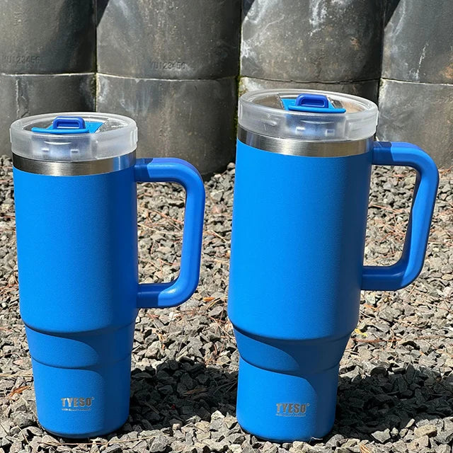 900ml/1200ml Garrafa Tumbler tyeso Caneca de Carro de Aço Sem Teto Com Alça Canudo Térmico Iced Copo de Viagem Isolado a Vácuo Copo de Café Quente.