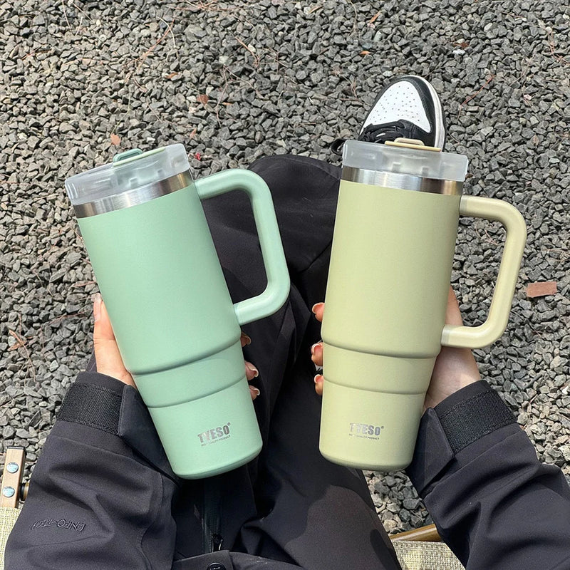 900ml/1200ml Garrafa Tumbler tyeso Caneca de Carro de Aço Sem Teto Com Alça Canudo Térmico Iced Copo de Viagem Isolado a Vácuo Copo de Café Quente.