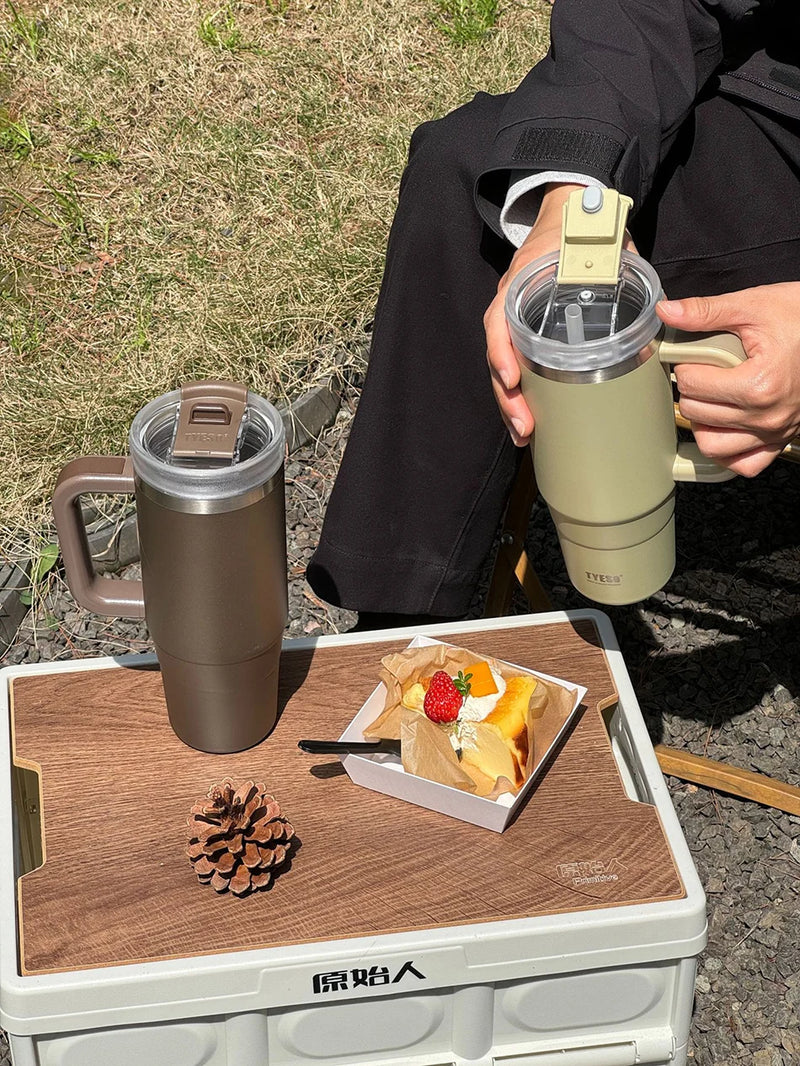 900ml/1200ml Garrafa Tumbler tyeso Caneca de Carro de Aço Sem Teto Com Alça Canudo Térmico Iced Copo de Viagem Isolado a Vácuo Copo de Café Quente.