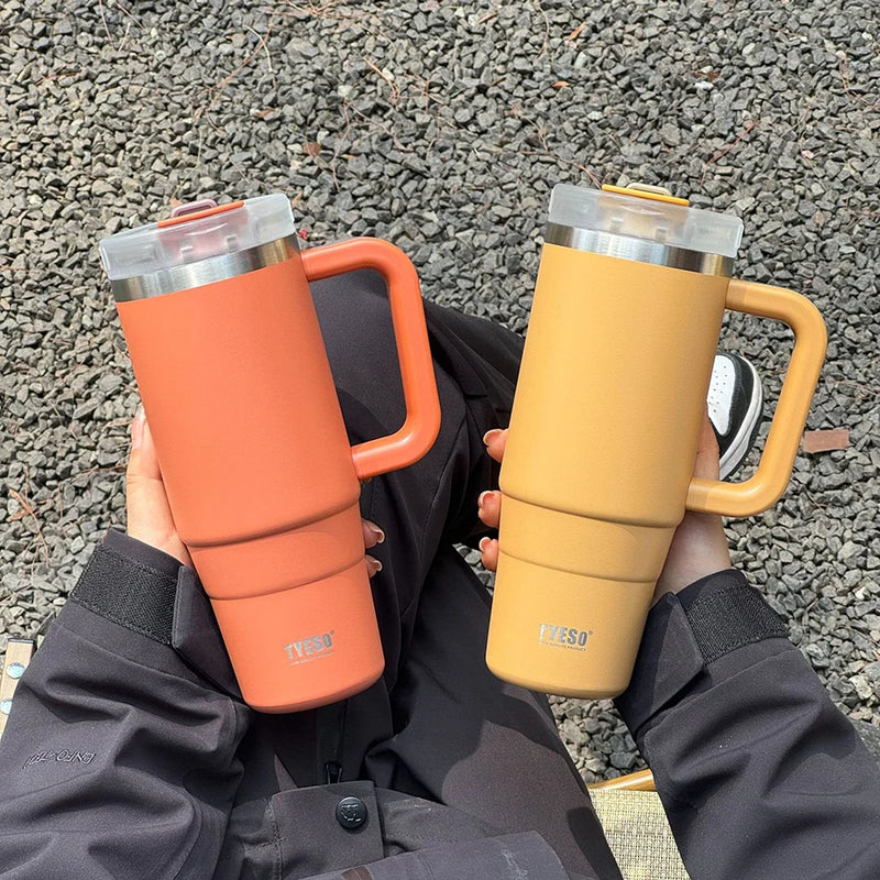 900ml/1200ml Garrafa Tumbler tyeso Caneca de Carro de Aço Sem Teto Com Alça Canudo Térmico Iced Copo de Viagem Isolado a Vácuo Copo de Café Quente.