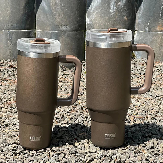 900ml/1200ml Garrafa Tumbler tyeso Caneca de Carro de Aço Sem Teto Com Alça Canudo Térmico Iced Copo de Viagem Isolado a Vácuo Copo de Café Quente.